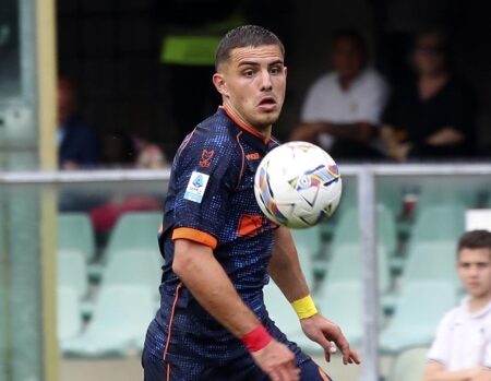 Ahi, Lecce: il Monopoli rimonta e fa 2-2. Krstovic e Pierotti in gol, Camarda sbaglia un rigore