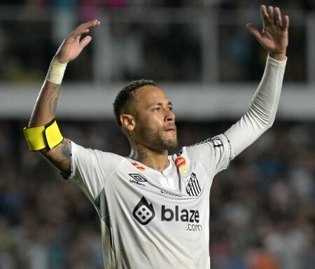 Davvero Neymar può andare alla Juve? La fattibilità e i costi dell'operazione