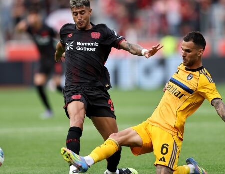 Il Leverkusen travolge il Pisa: 3-0. Ma nella ripresa buoni segnali per Gila