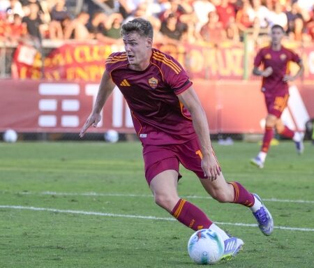 Ferguson: "Venuto alla Roma per tornare in Champions. E punto a fare 20 gol"