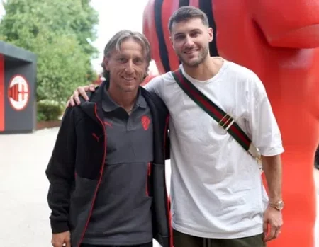 Santi Gimenez, il padre: "È soddisfatto di ciò che il Milan sta realizzando, da Modric a Allegri"