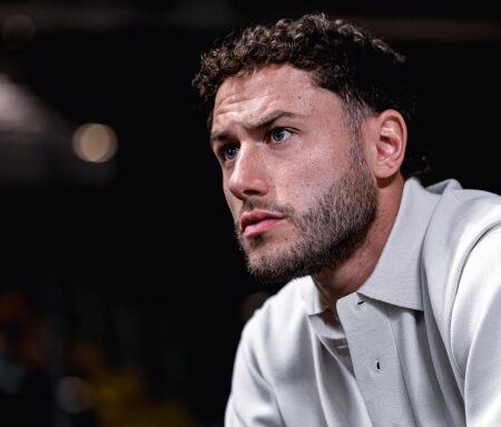 Davide Calabria, patente ritirata: era al telefono mentre guidava
