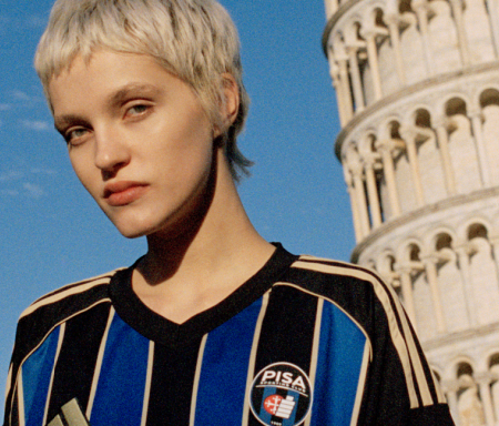 Il Pisa presenta la maglia per la stagione 2025/26: un omaggio alla storia della città