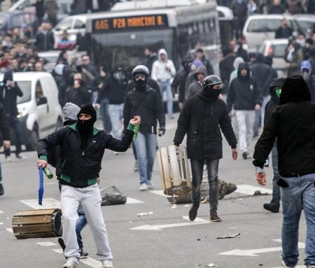 Hooligan da mezza Europa: è allarme ultras stranieri per Lazio-Roma