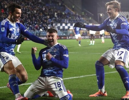 Como batte il Sassuolo 2-0: raddoppio di Alberto Moreno