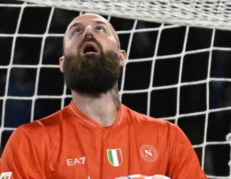 Napoli-Cagliari: Milinkovic decisivo, Luvumbo colpevole