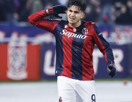 Bologna-Parma, le valutazioni: Castro brillante, Estevez deludente