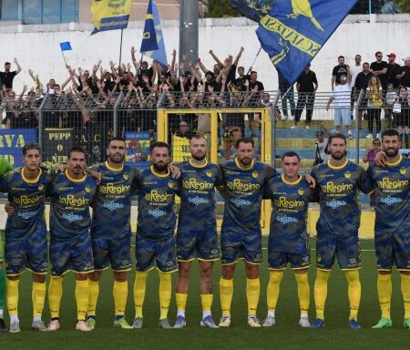 Esoneri paradossali in Serie D: il caso Vado e altri episodi