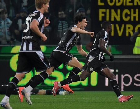 Udinese-Lazio 1-1: Davis e Vecino brillano, Isaksen delude