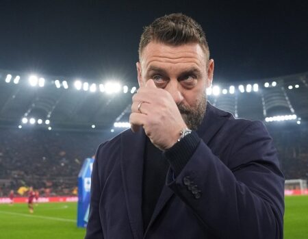 De Rossi accolto da un’Olimpico in festa nella sua prima da avversario