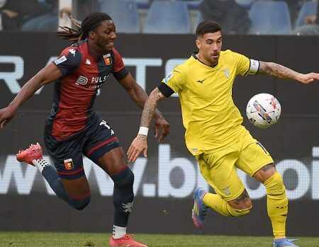 Lazio-Genoa: Sarri affronta le sfide dell’Olimpico e della contestazione