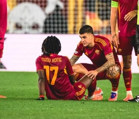 Roma, infortunio per Koné: il centrocampista costretto al cambio