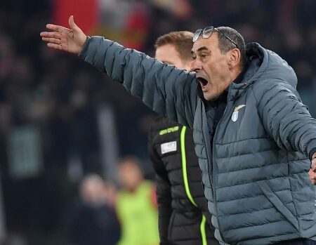 Sarri: “Necessario un mercato, il divario con il Napoli è evidente”