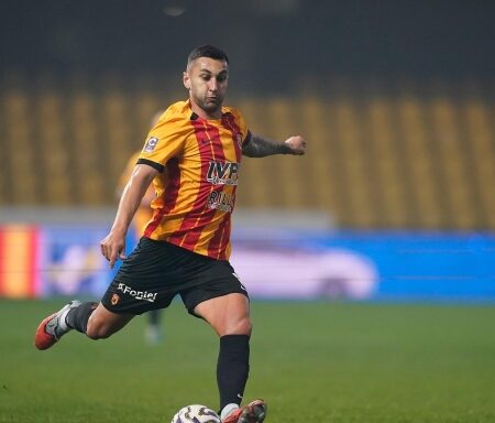 Benevento trionfa in extremis contro il Crotone e mantiene il primato