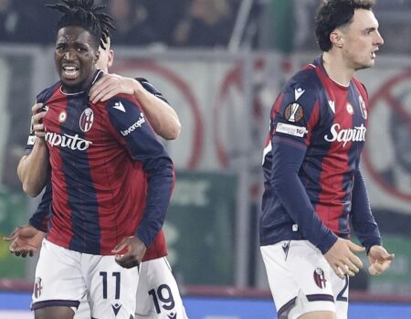 Bologna-Celtic, le pagelle: Rowe brillante, Skorupski delude