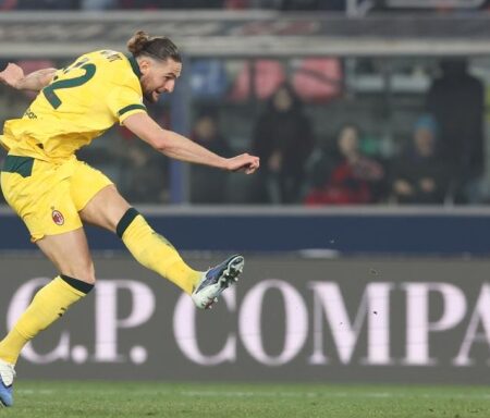 Il Milan supera il Bologna e resta in scia all’Inter