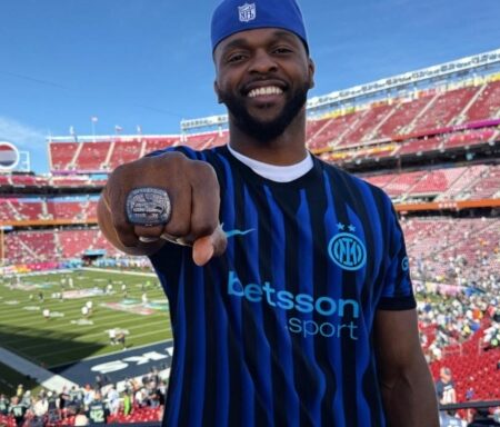L’Inter celebra la vittoria al Super Bowl con i Seahawks
