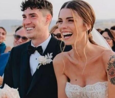 Bastoni e la moglie disattivano i commenti sui social dopo le minacce