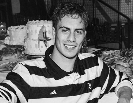 La nuova quarta maglia della Juve: strisce orizzontali e numeri rossi