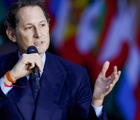 Elkann rassicura i tifosi della Juve: “Futuro luminoso”