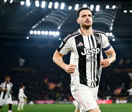 Gatti segna per la Juve, futuro incerto e Premier in vista