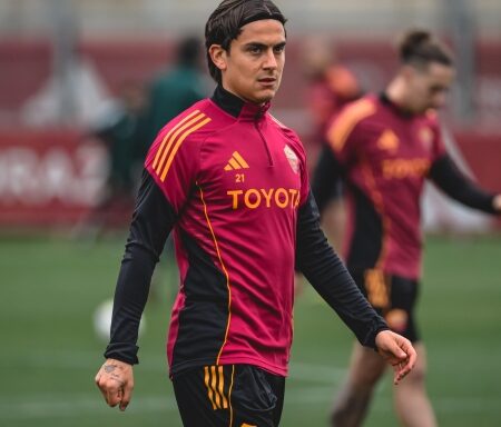 Dybala si ferma ancora: a rischio la trasferta contro il Genoa