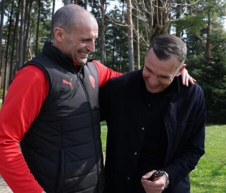 Shevchenko visita il Milan: un momento di grande emozione