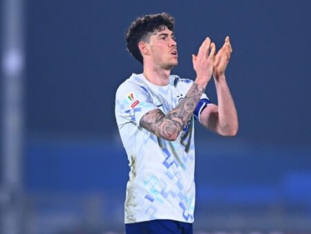 Bastoni in partenza? L’Inter valuta una cessione strategica