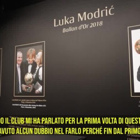 Modric celebra il Pallone d’Oro a Casa Milan per i tifosi