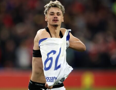 La Bosnia supera il Galles ai rigori: gioia azzurra in TV