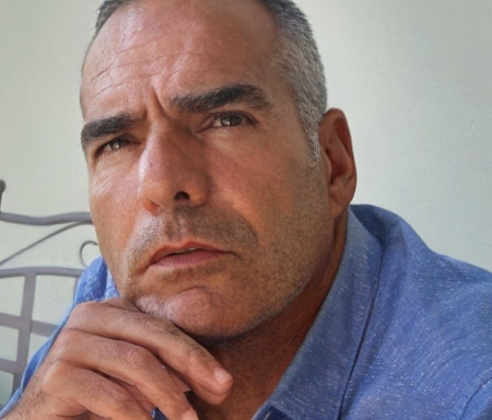 Macerata, dramma in campo: allenatore colto da malore durante la partita