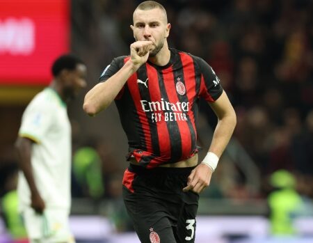 Pavlovic del Milan è diventato papà: è nata la piccola Tadija