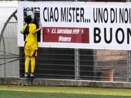 Gol emozionante della Salernitana U15 in memoria dell’allenatore
