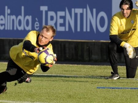 Buffon ricorda Manninger: un addio emozionante a un amico libero