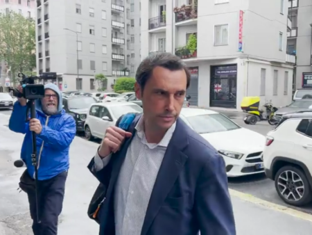 Andrea Gervasoni si presenta alla Guardia di Finanza di Milano