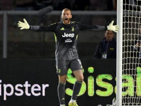Pagelle Lecce-Juventus: Di Gregorio brillante, Cheddira delude