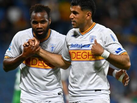 Sassuolo-Lecce, le pagelle: Cheddira stellare, Nzola delude